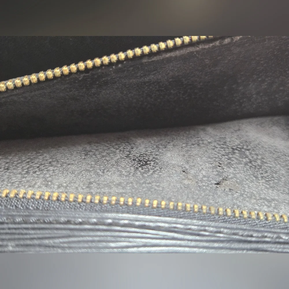 Louis Vuitton Serviette Ambassadeur Briefcase in Black Epi Leather MI0901